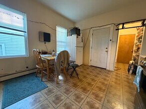 34 Darling St, Unit 3 in Boston, MA - Building Photo - Building Photo