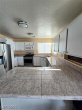 6632 Ives Ave in Las Vegas, NV - Building Photo - Building Photo