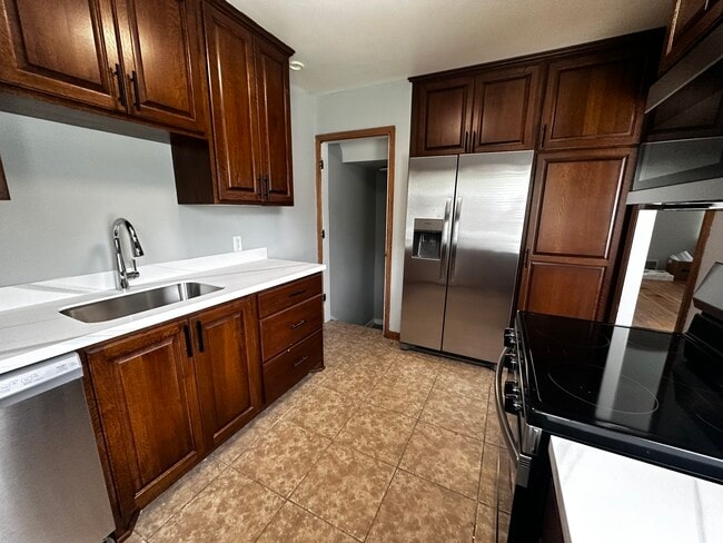 3858 Wooddale Ave S in St. Louis Park, MN - Building Photo - Building Photo