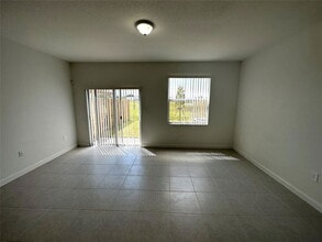 17339 NW 7th Ave in Miami Gardens, FL - Building Photo - Building Photo