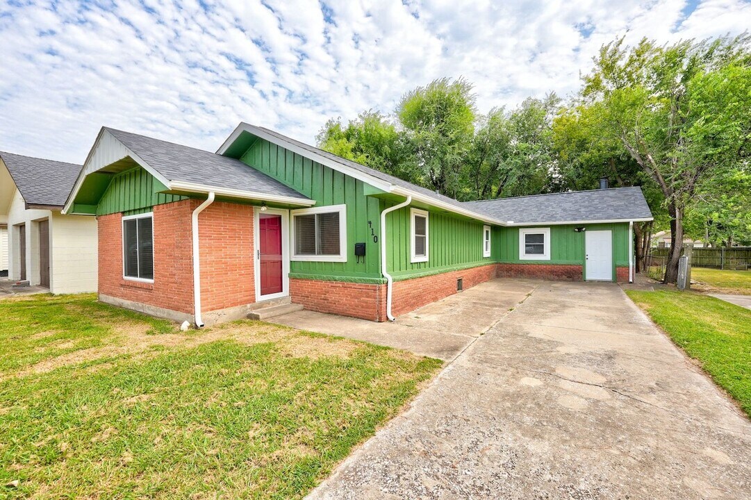 410 Dakota St in Norman, OK - Building Photo