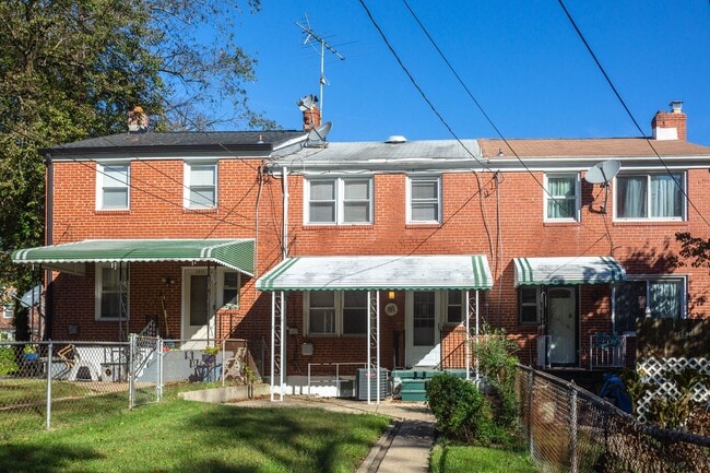 1327 Limit Ave in Baltimore, MD - Building Photo - Building Photo