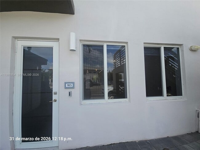 10250 NW 66th St in Doral, FL - Building Photo - Building Photo