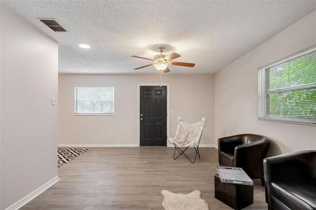 1416 San Juan Ct in Clearwater, FL - Building Photo - Building Photo