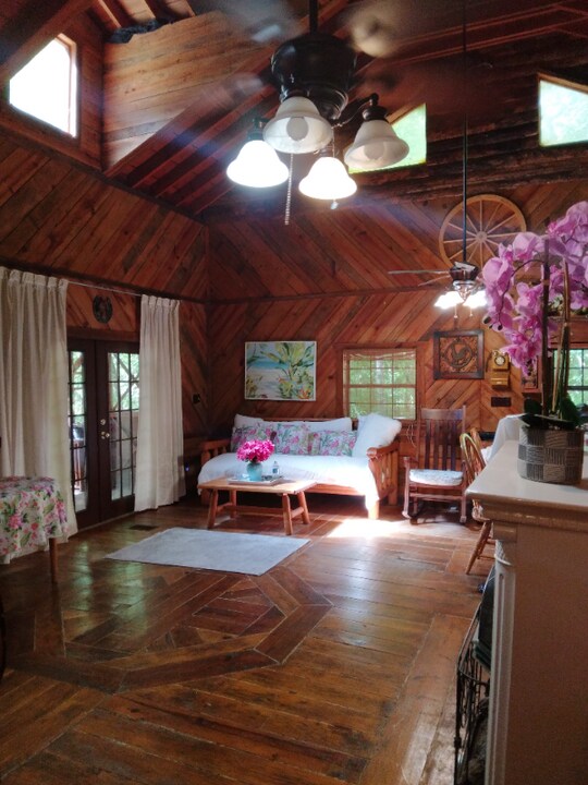 8035 NW 120th St in Reddick, FL - Building Photo