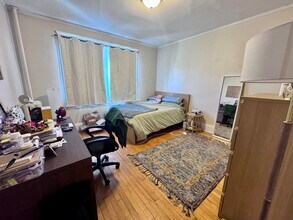 9 Centre St, Unit 6 in Cambridge, MA - Building Photo - Building Photo