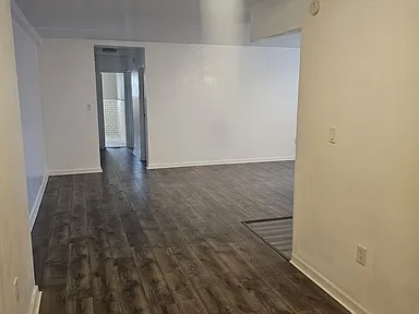 11720 Edgewater Dr, Unit 605 in Lakewood, OH - Building Photo - Building Photo