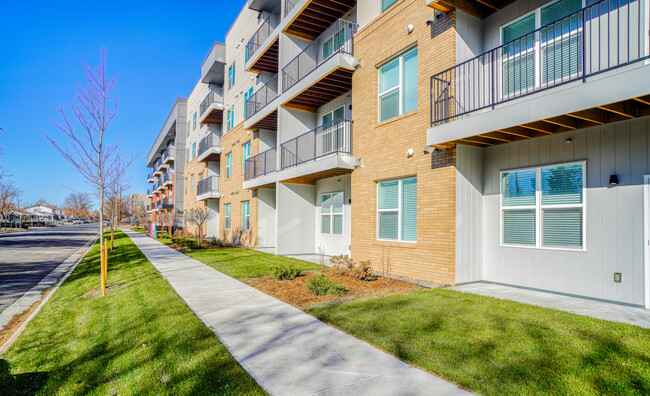 Residences at Hoffman in Aurora, CO - Building Photo - Building Photo