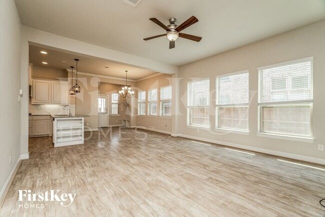 4321 Garnet Jade Dr in Arlington, TX - Foto de edificio - Building Photo