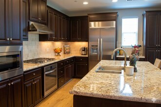 3335 Central Pky in Dublin, CA - Building Photo - Building Photo