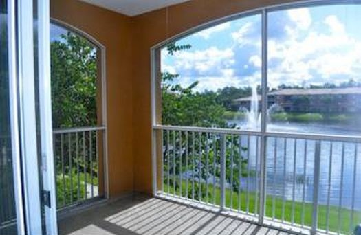 1820 FLORIDA CL Cir in Naples, FL - Building Photo