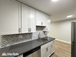 533 W Aldine, Unit A00C in Chicago, IL - Foto de edificio - Building Photo