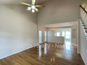 2544 Jordan Ridge Dr in Nashville, TN - Building Photo - Building Photo