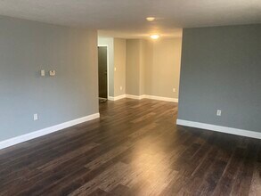 91 Pickering Rd, Unit 91 Pickering road Unit D in Rochester, NH - Building Photo - Building Photo