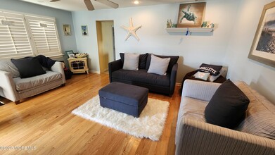 85 Grand Central Ave in Lavallette, NJ - Building Photo - Building Photo