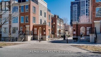 5 Everson Dr in Toronto, ON - Building Photo