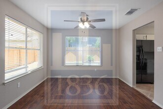 13210 Vendrell Dr in Austin, TX - Building Photo - Building Photo
