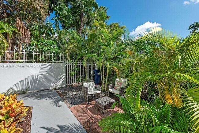 property at 726 Jefferson Ave