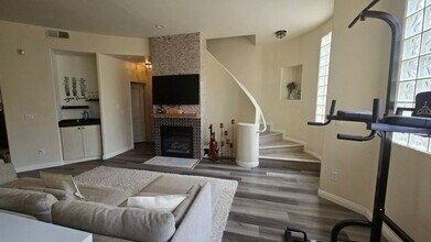 4057 W 147th St in Lawndale, CA - Building Photo - Building Photo