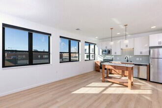 Irwin in Madison, WI - Foto de edificio - Building Photo