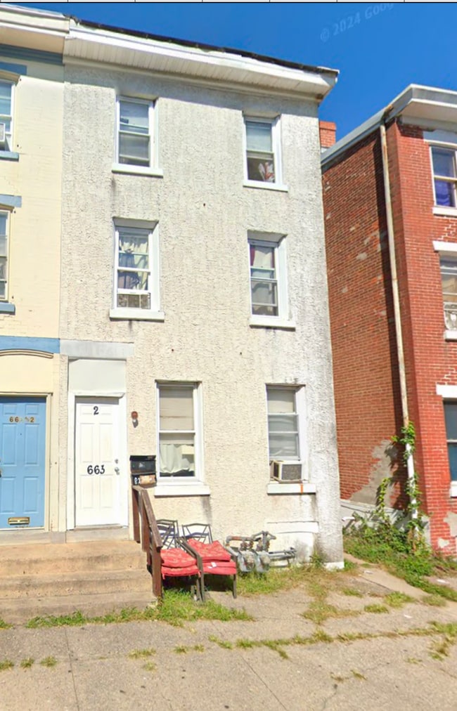 663 Kohn St in Norristown, PA - Building Photo - Building Photo