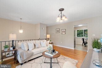 3773 Patuxent Crossover in Davidsonville, MD - Building Photo - Building Photo