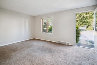 1349 W 87th St in Cleveland, OH - Building Photo - Building Photo