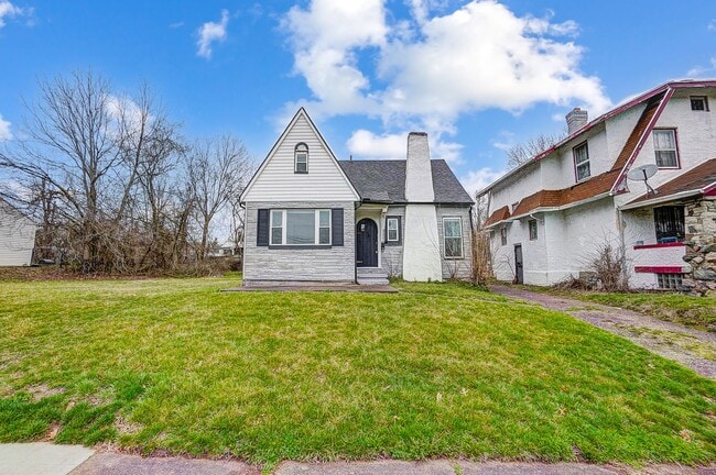 4521 Greenleaf Dr in Dayton, OH - Building Photo - Building Photo