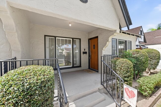 1130 S Birch St in Santa Ana, CA - Building Photo - Building Photo