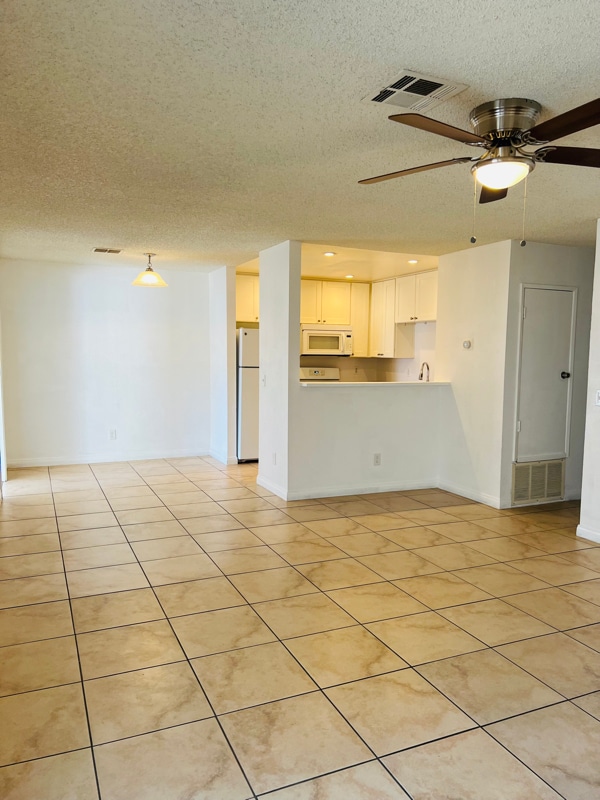 32655 Aurora Vista Rd in Cathedral City, CA - Building Photo - Building Photo