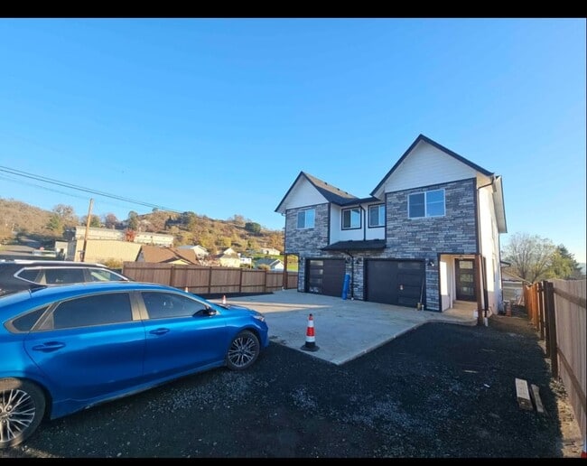 property at 283 NE West Ave