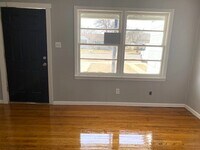 738 W Grover St photo'