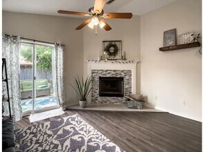 8088 Castle Pointe Way in Pensacola, FL - Building Photo - Building Photo