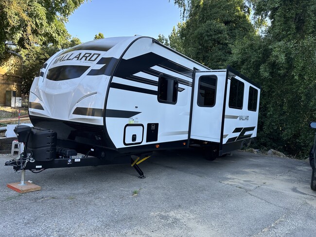 9570 Crow Canyon Rd, Unit RV trailer in Castro Valley, CA - Foto de edificio - Building Photo