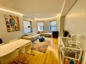 511 Beacon St, Unit 304 in Boston, MA - Building Photo