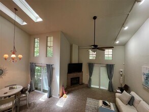4853 NW 2nd Pl in Gainesville, FL - Building Photo - Building Photo