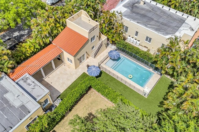 property at 1503 Genoa St