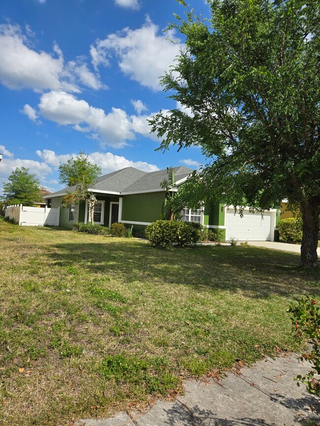 912 James Trail in Lake Alfred, FL - Building Photo - Building Photo