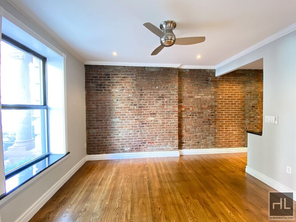 EAST 18 STREET in New York, NY - Building Photo