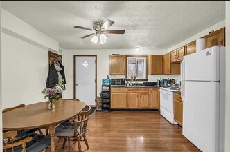 30 Enfield St, Unit 2 in Manchester, NH - Foto de edificio - Building Photo