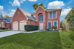 1917 Brook Ln, Unit 517 in Flower Mound, TX - Building Photo