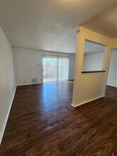 4908 West Gate Blvd in Austin, TX - Building Photo - Building Photo