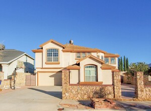 12525 Sun Flare Dr in El Paso, TX - Foto de edificio - Building Photo