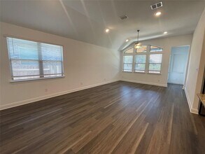 185 Monroe Dr in Kyle, TX - Building Photo - Building Photo