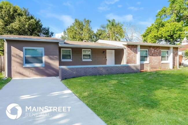 913 Redwood Ct in Altamonte Springs, FL - Building Photo - Building Photo