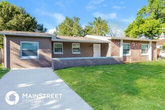 913 Redwood Ct in Altamonte Springs, FL - Building Photo - Building Photo