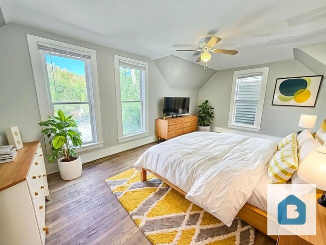 property at 117 Ruxton Ave