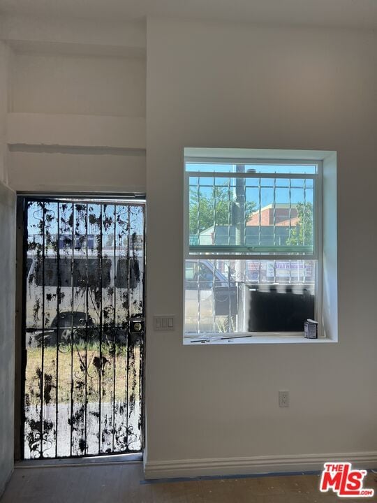 property at 1009 W 46th St
