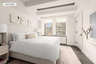 301 Park Ave in New York, NY - Building Photo - Building Photo