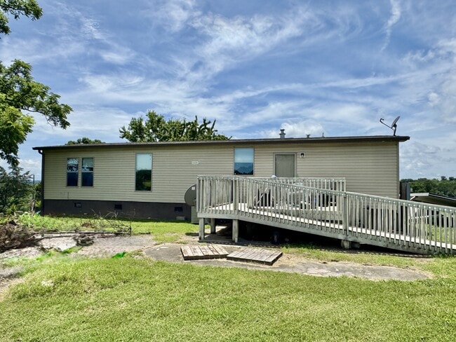 6561 Watt Cemetery Rd in Loudon, TN - Building Photo - Building Photo